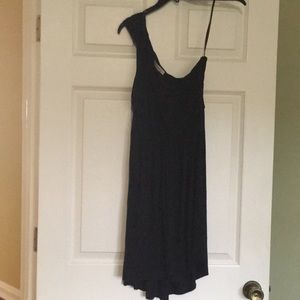 One shoulder dress